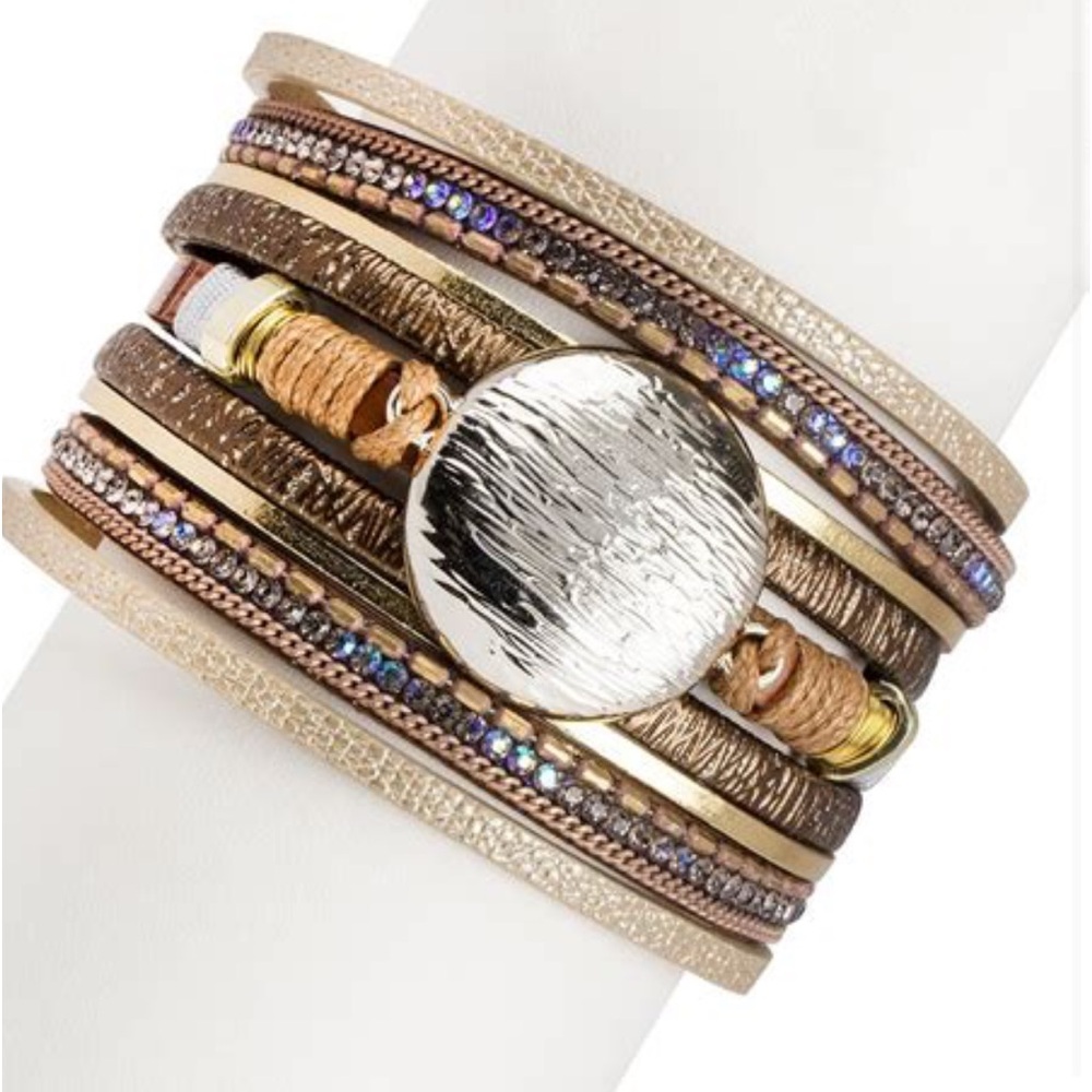 SAACHI Leather Bracelet